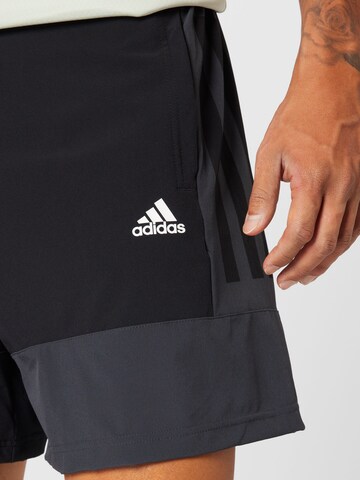 ADIDAS SPORTSWEAR regular Παντελόνι φόρμας 'Colourblock' σε μαύρο