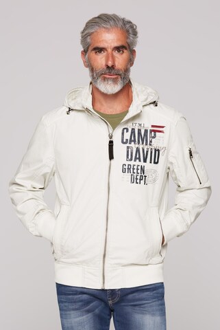 CAMP DAVID Stone Washed Blouson mit Kapuze und Artworks in Grau: Vorderseite