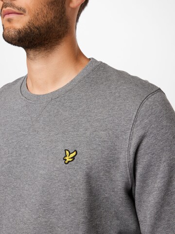 Lyle & Scott Sweatshirt in Grau