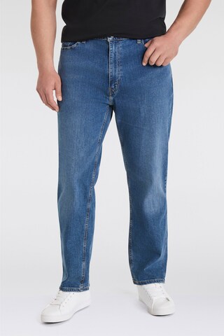 Levi's® Plus Regular Jeans in Blue: front