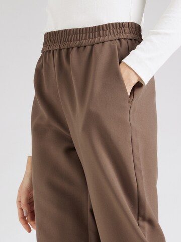 minimum Tapered Hose 'Christis' in Braun