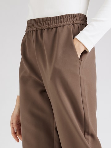 Effilé Pantalon 'Christis' minimum en marron