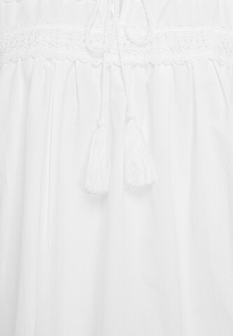 IZIA - Blusa en blanco
