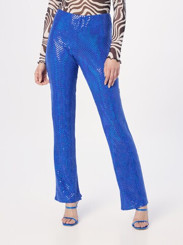 NLY by Nelly Flared Broek in Blauw: voorkant