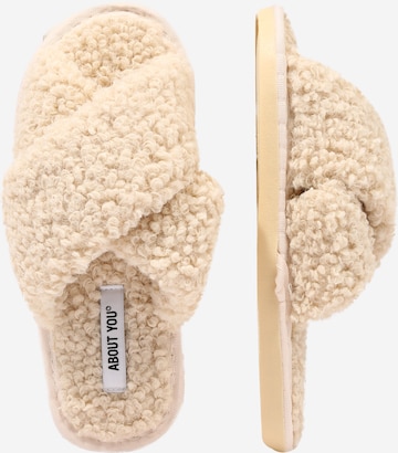 ABOUT YOU Slippers 'Betty' in Beige