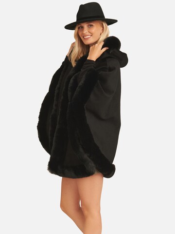 GINI LONDON Kimono 'Gini Soft Fur Trim Hooded Oversized Cape' in Schwarz: Vorderseite