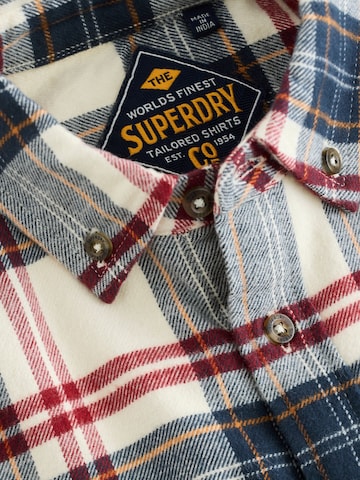 Coupe regular Chemise Superdry en blanc