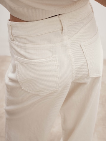 Wide leg Pantaloni 'Jana' di ABOUT YOU x Marie von Behrens in bianco