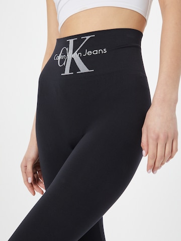 Skinny Leggings de la Calvin Klein pe negru