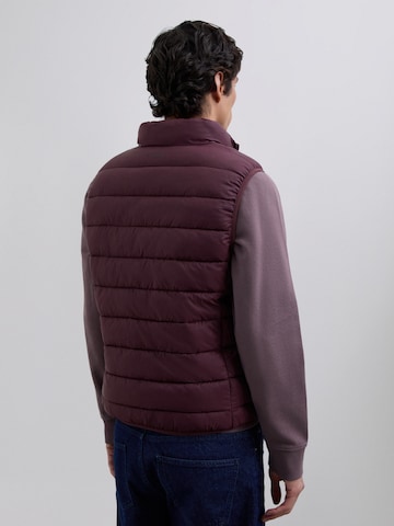 Scalpers Vest 'New Gstaad' in Red