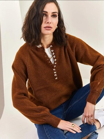 Pullover di Bianco Lucci in marrone: frontale