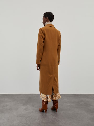 EDITED Between-Seasons Coat 'Airin' in Brown