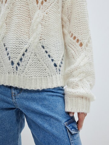 EDITED - Pullover 'Gwendolyn' em branco