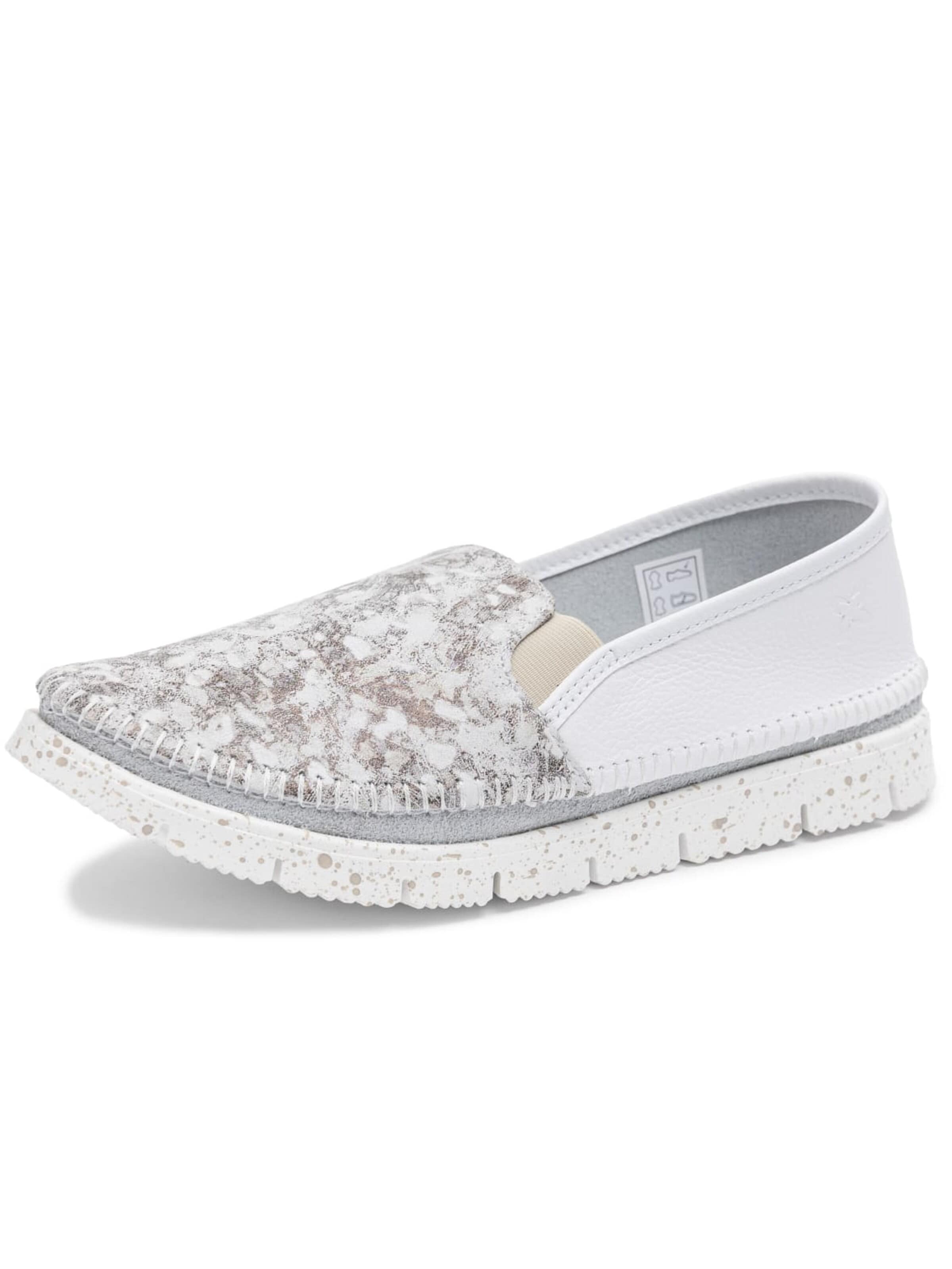 Maciejka Classic Flats '3512W-35/00-5' in White: front