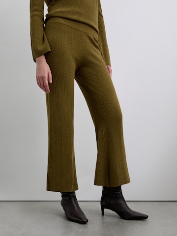 Scalpers Расклешенный Штаны в Зеленый