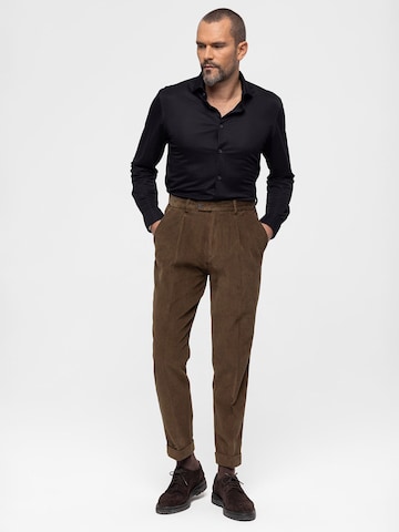 Antioch Tapered Pleat-Front Pants in Brown