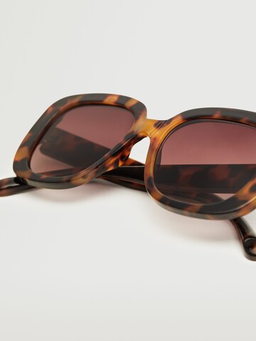 MANGO Okulary przeciwsłoneczne 'ROSE' w kolorze brązowy