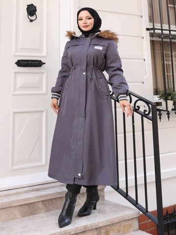MODAMIHRAM Winter jacket in Grey: front