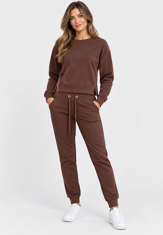 Elara Set in Brown: front