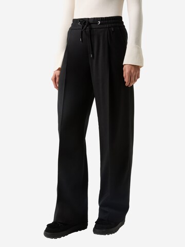 BOGNER Loose fit Pleat-front trousers 'Ella' in Black: front