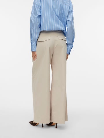Wide leg Pantaloni con pieghe 'VMMeng' di VERO MODA in beige
