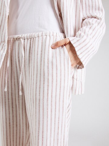 balta VERO MODA Laisvas Kelnės 'VMLOLA'