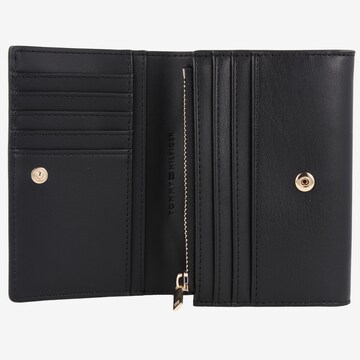 TOMMY HILFIGER Wallet 'Chic' in Black