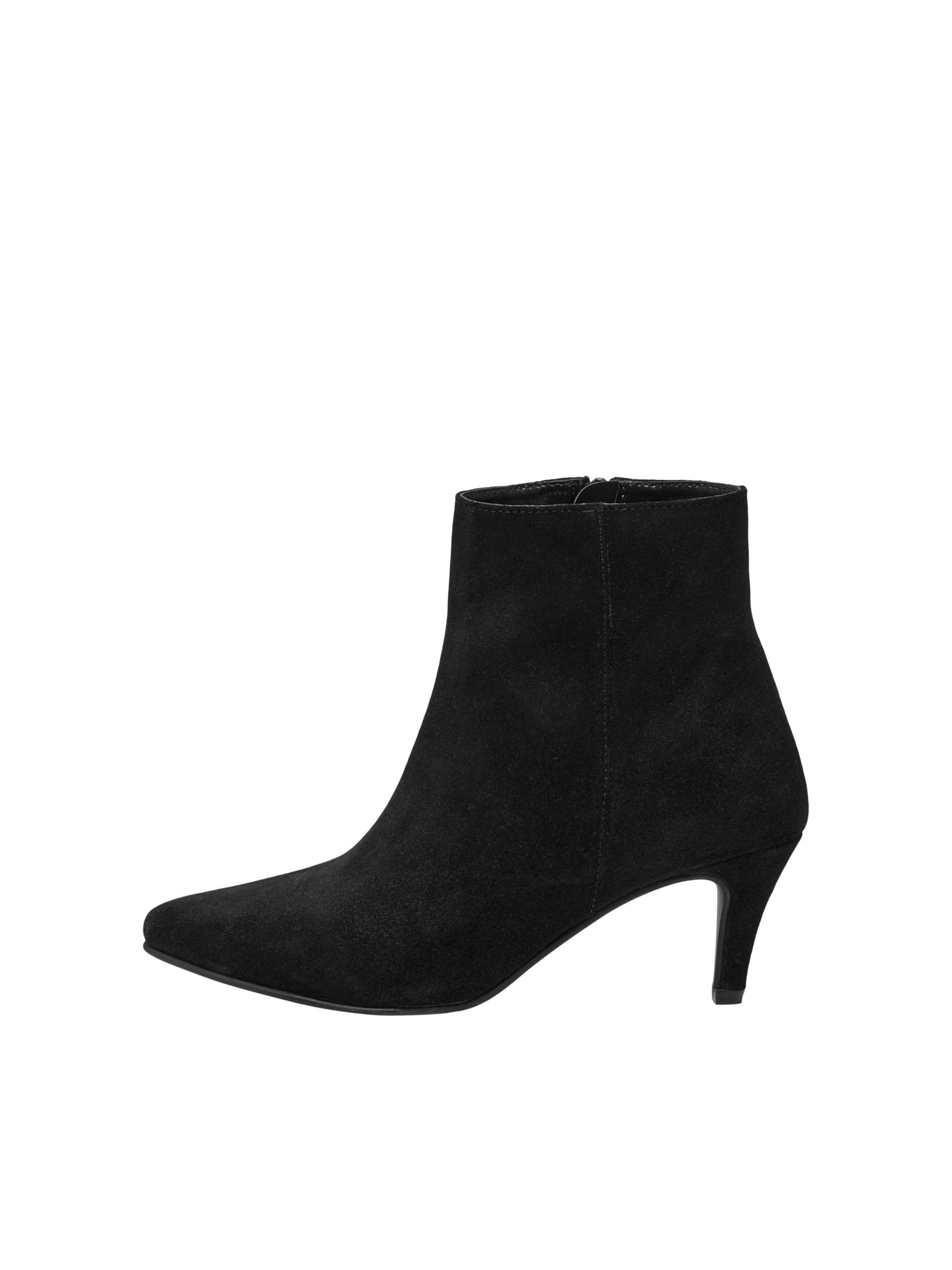 ONLY Bootie in Black: front