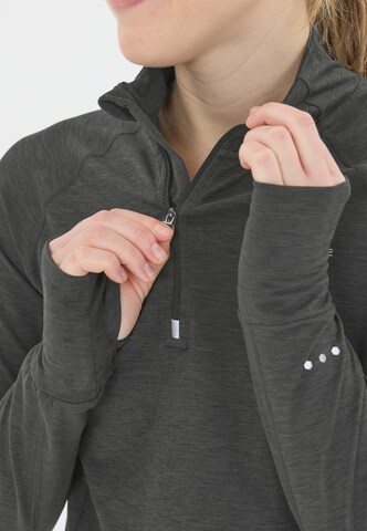 ENDURANCE Midlayer 'Canna' in Schwarz