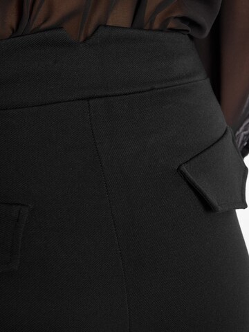 Ana Alcazar Bootcut Bandplooibroek 'Aila' in Zwart