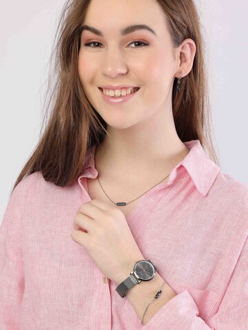 Boucles d'oreilles Lucardi en noir : devant
