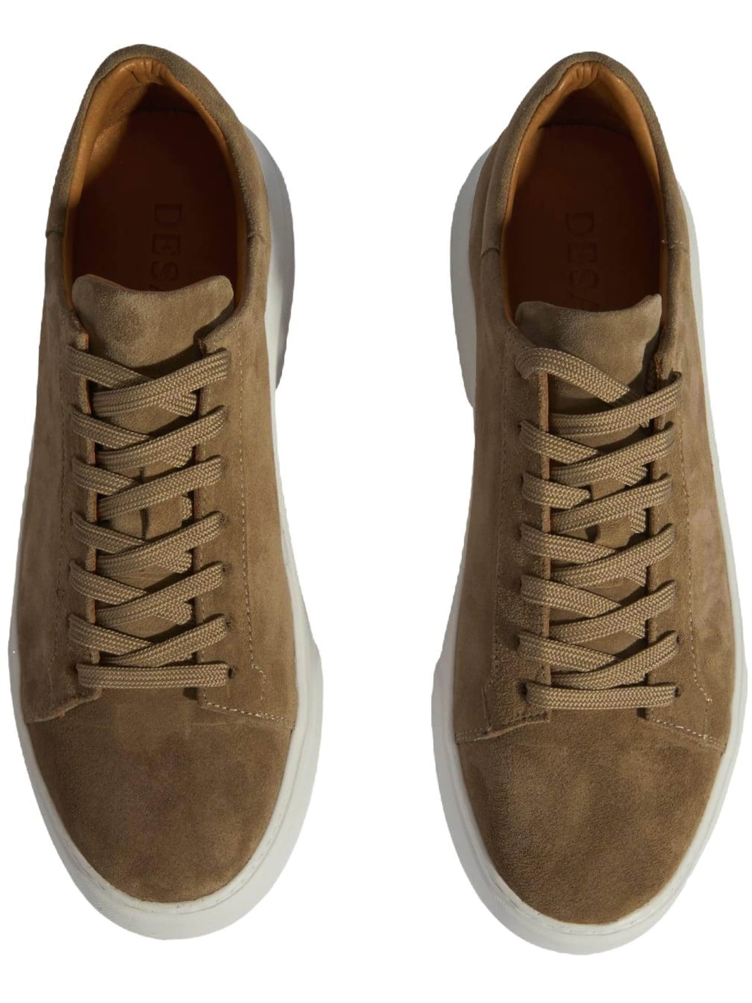 Desa Sneakers laag 'Slip-Ons' in Bruin