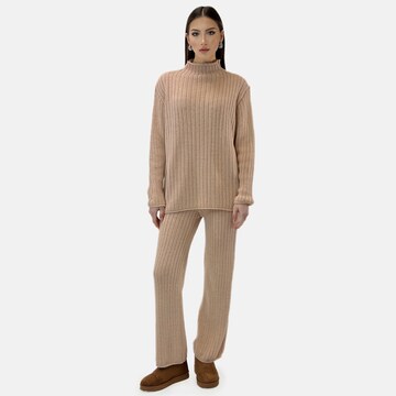 Elara Broekpak in Beige: voorkant
