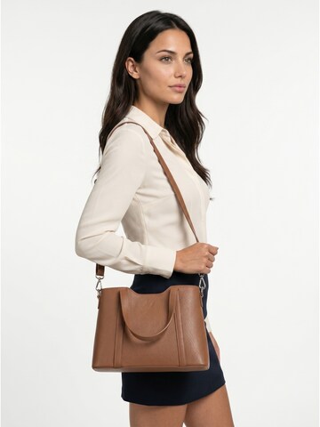 Cluty Handbag in Brown