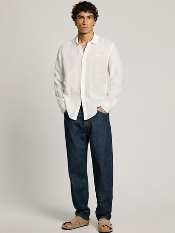 Pepe Jeans - Ajuste regular Camisa 'Arnau' en blanco