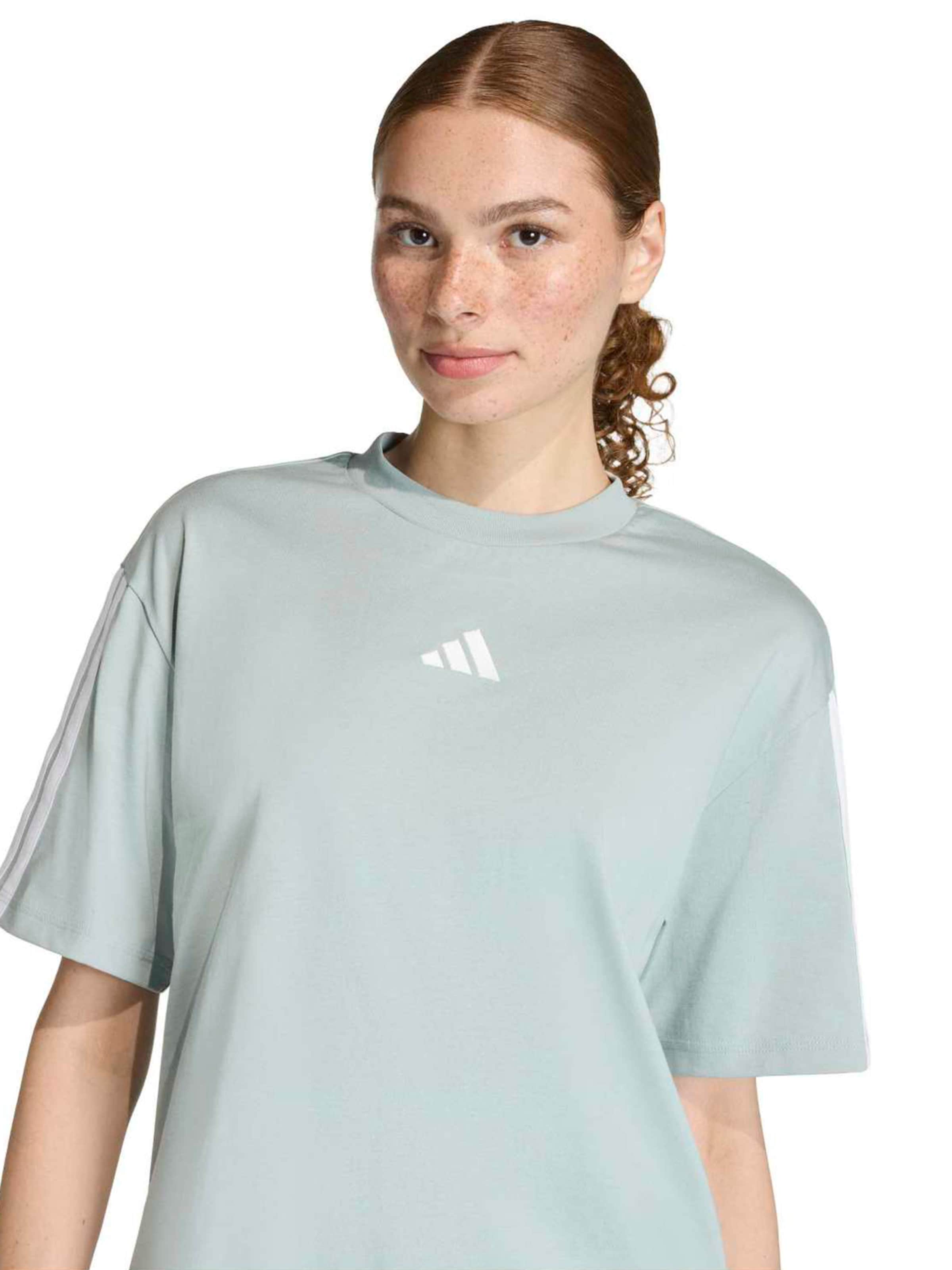 ADIDAS SPORTSWEAR Λειτουργικό μπλουζάκι σε πράσινο