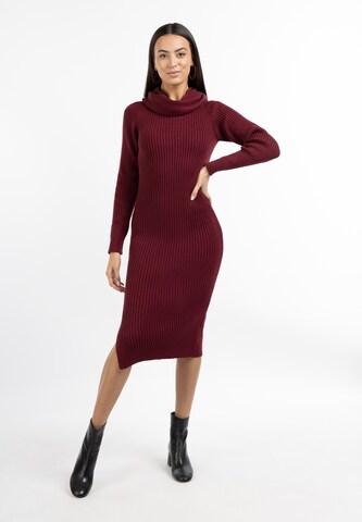 Abito in maglia di faina in rosso