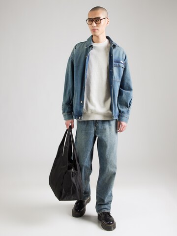 NEW ERA Sweatshirt 'ESSNTIALS' in Grey