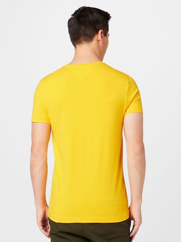 TOMMY HILFIGER Slim fit Μπλουζάκι σε κίτρινο