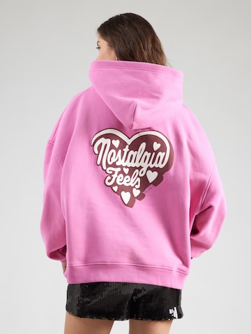 OH APRIL Mikina 'Nostalgia Heart' – pink: přední strana