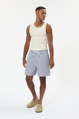 Matinique Badeshorts i blå