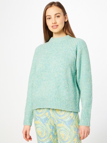 Nasty Gal Sweater in Green: front