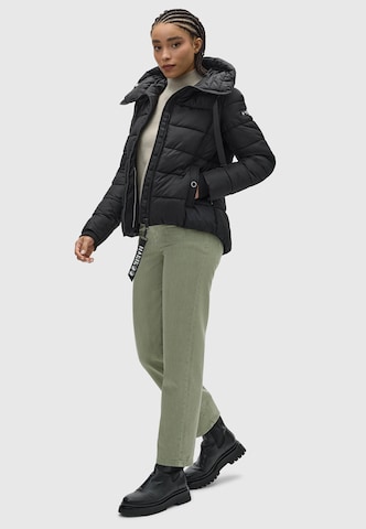 Veste d’hiver 'Amayaa-1' MARIKOO en noir
