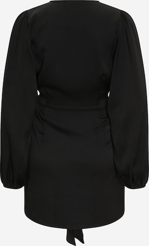Robe 'Piper' Gina Tricot Petite en noir : devant