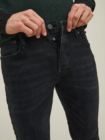 JACK & JONES Slimfit Jeans 'Tim' in Zwart