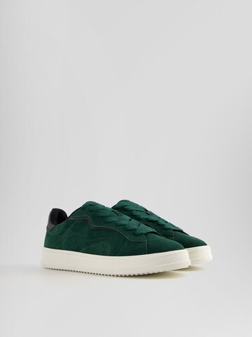 Bershka Sneakers laag in Groen