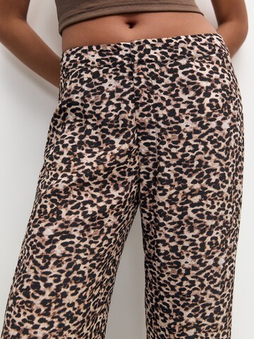Pull&Bear Regular Hose in Braun