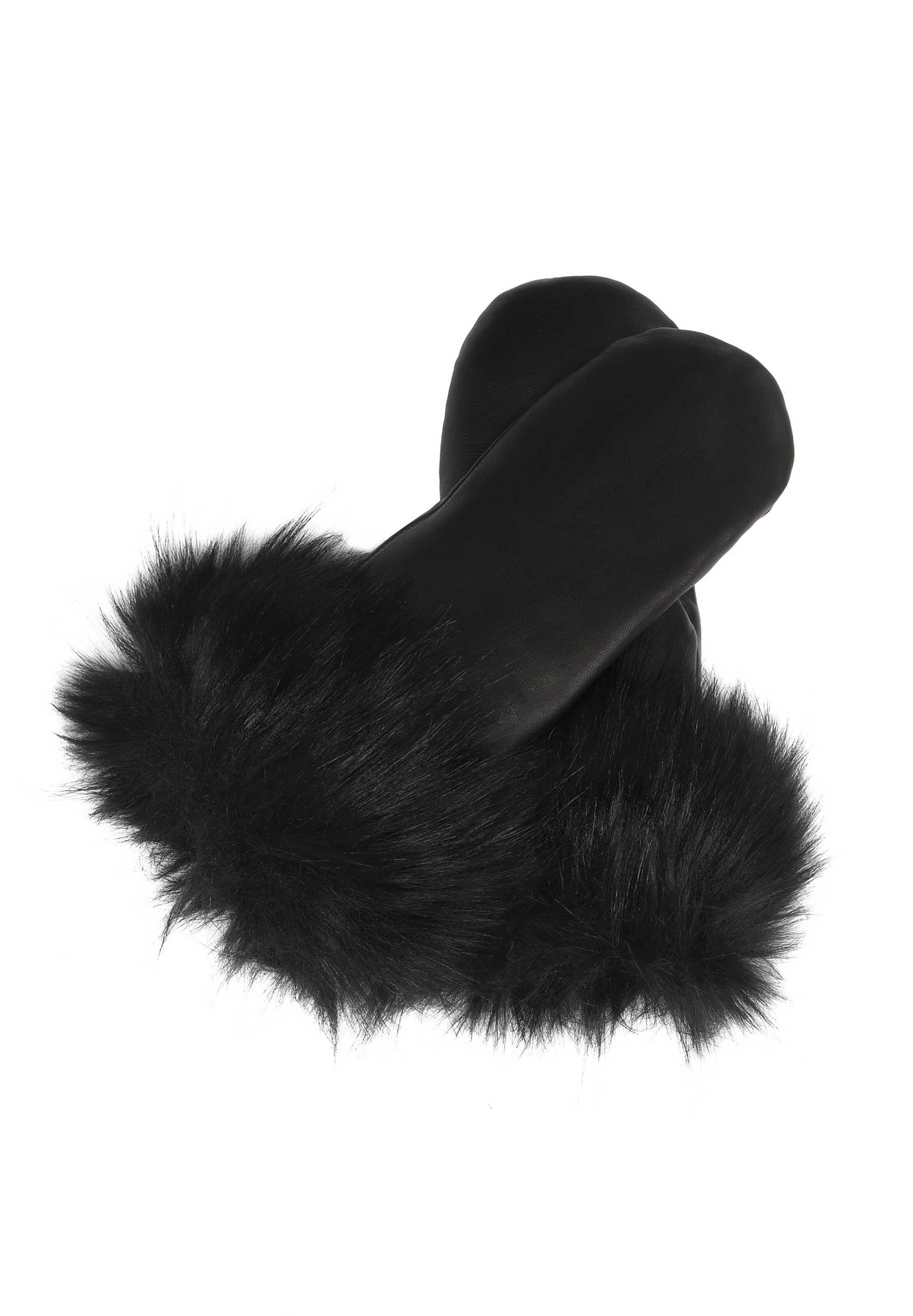 Muffole di Kazar in nero: frontale