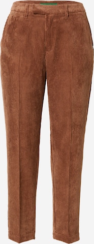 Effilé Pantalon à plis QS en marron : devant