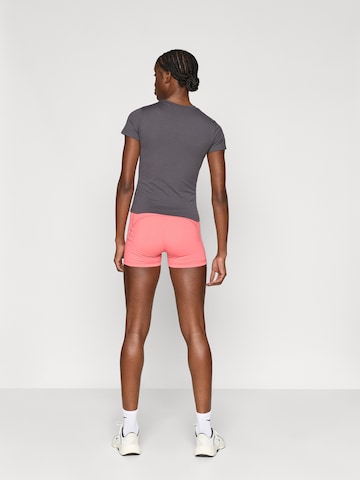 NIKE Skinny Sportshorts 'Pro 365' in Orange
